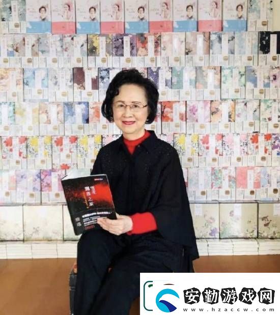 瓊瑤經(jīng)常一天工作十六小時