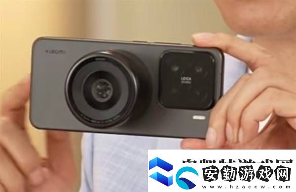 雷軍揭秘小米15新**