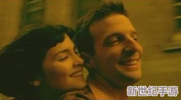 三級(jí)電影燈草和尚引發(fā)熱議主演私生活曝光與神秘女友同游被拍到兩人甜蜜互動(dòng)令人好奇背后故事