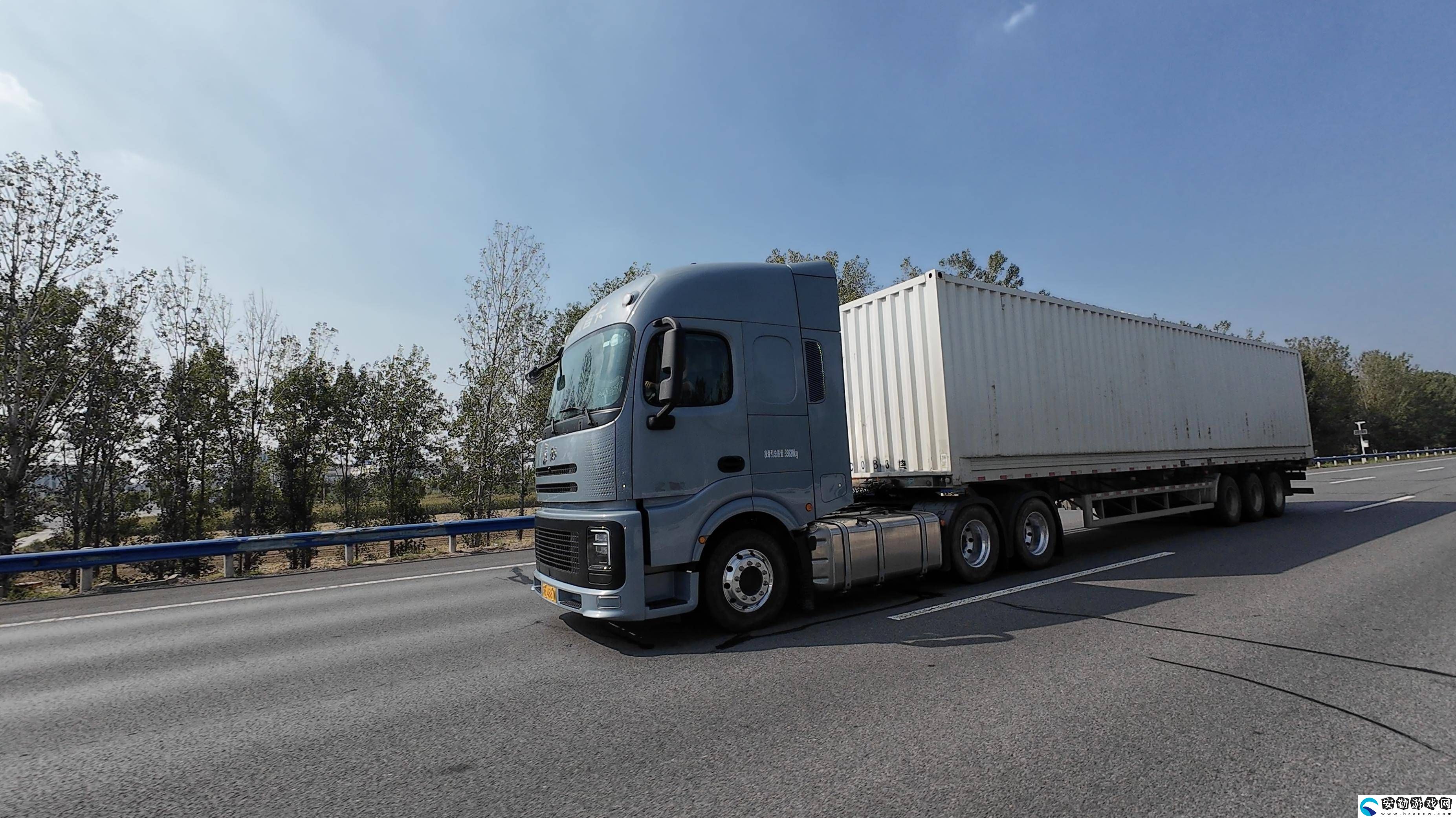 長城汽車亮劍商用車市場