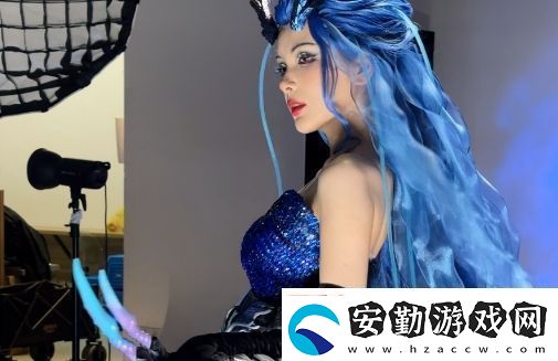 LPL女主持Rita扮演龍王敖閏
