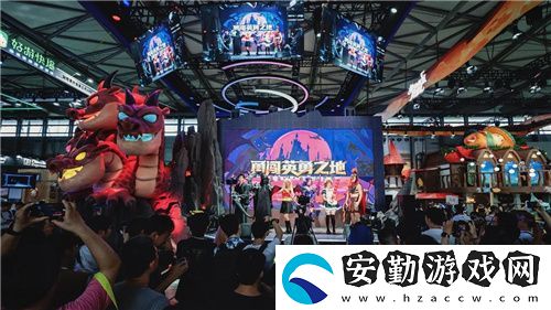 巨大魔龍吸引玩家排隊(duì)