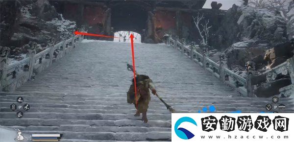 黑神話悟空亢金龍?jiān)谀?></p><p>3、然后沿著小路一直往上走，墻邊會(huì)出現(xiàn)小怪需要注意躲避；</p><p style=