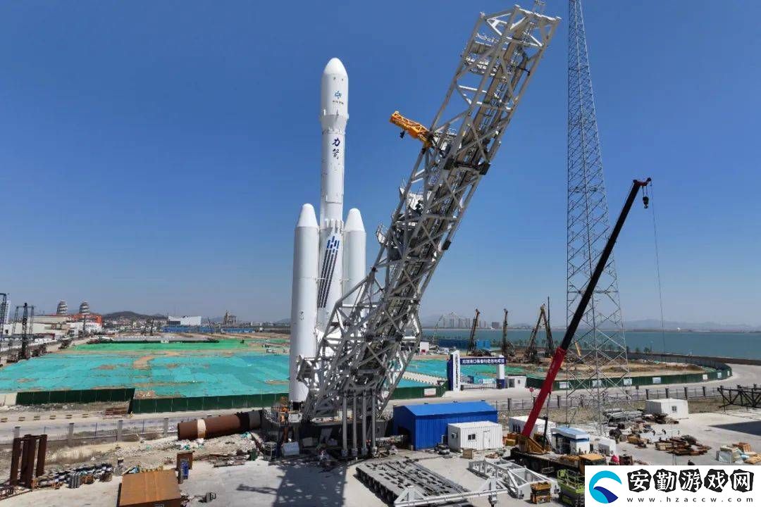 力箭二號液體運(yùn)載火箭滿載起豎試驗(yàn)成功